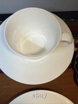 Wedgwood Nature Teacup And Saucer Set Of 16 PCs Bone China 1759 England