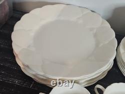 Wedgwood Oceanside Pattern 30 Piece (6 Place Settings) Dinner Set Never Used