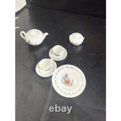 Wedgwood Peter Rabbit Miniature Tea Set Bone China England 1983 Beatrix Potter