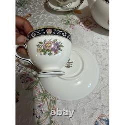 Wedgwood Runnymede Blue Teapot 4 Teacups Saucers Set W4472 Bone China England