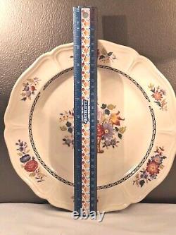 Wedgwood Set Of China 6 Place Settings NM923 Of Etruria Barlaston England