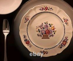 Wedgwood Set Of China 6 Place Settings NM923 Of Etruria Barlaston England