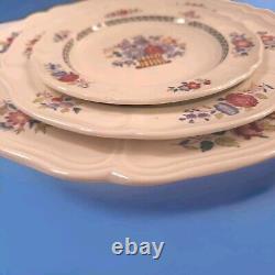 Wedgwood Set Of China 6 Place Settings NM923 Of Etruria Barlaston England