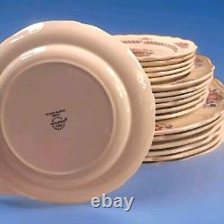 Wedgwood Set Of China 6 Place Settings NM923 Of Etruria Barlaston England