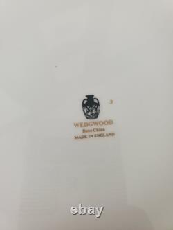 Wedgwood Set of 6 Gloucester Dinner Plates 10 3/4 Gold Rim Bone China Excellent