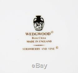 Wedgwood Strawberry & Vine Dinner Plates Set of 4 Vintage Bone China England