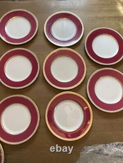 Wedgwood Ulander Set of 8 Powder Ruby Red, Gold Salad Plates 8 W1813 England