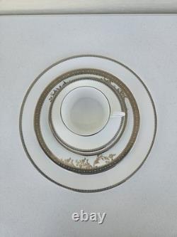 Wedgwood Vera Wang China Lace Gold 5-Piece Place Setting New