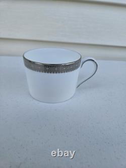 Wedgwood Vera Wang China Lace Gold 5-Piece Place Setting New