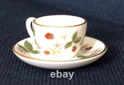 Wedgwood WILD STRAWBERRY Miniature Mini Coffee & Tea Set Made in England