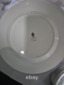Wedgwood Westbury Bone China 50-Piece Set Made in England- Excellent Condition