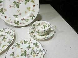 Wedgwood Wild Strawberry Complete Place Setting, Bone China Made In England