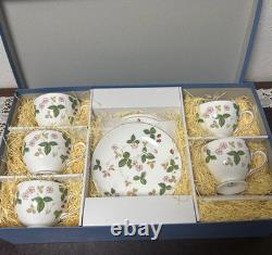 Wedgwood Wild Strawberry Cup & Saucer Set of 5 Bone China England Tea Set CS 5