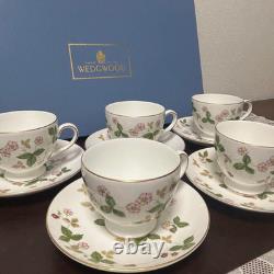 Wedgwood Wild Strawberry Cup & Saucer Set of 5 Bone China England Tea Set CS 5