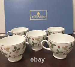 Wedgwood Wild Strawberry Cup & Saucer Set of 5 Bone China England Tea Set CS 5