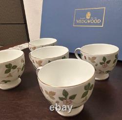 Wedgwood Wild Strawberry Cup & Saucer Set of 5 Bone China England Tea Set CS 5