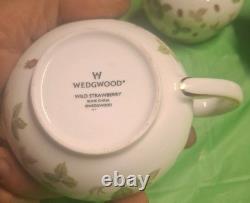 Wedgwood Wild Strawberry Teapot Sugar Bowl Creamer Tea Set Bone China England