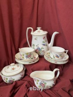 Wedgwood Williamsburg Cuckoo Coffee for Two Bone China England Set