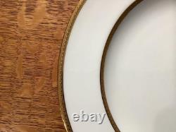 Wedgwood bone china SET of 10 FIVE-piece place settings X7000, Gold Rim, England