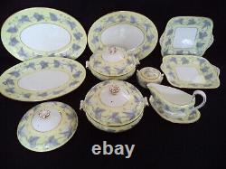 Wedgwood china Josephine 4 ftd cups saucers yellow w gray-silver leaves berries