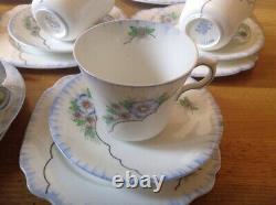 Windsor Bone China (England) Vintage 20 Piece Tea / Coffee Set 1747/2